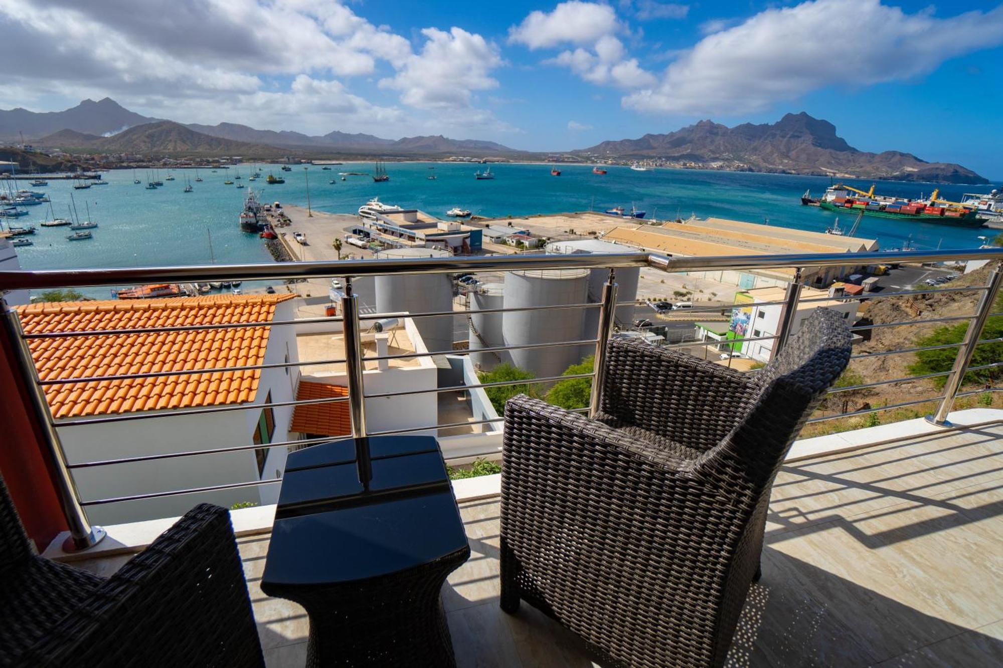 Blue Marlin Hotel Mindelo Exterior photo