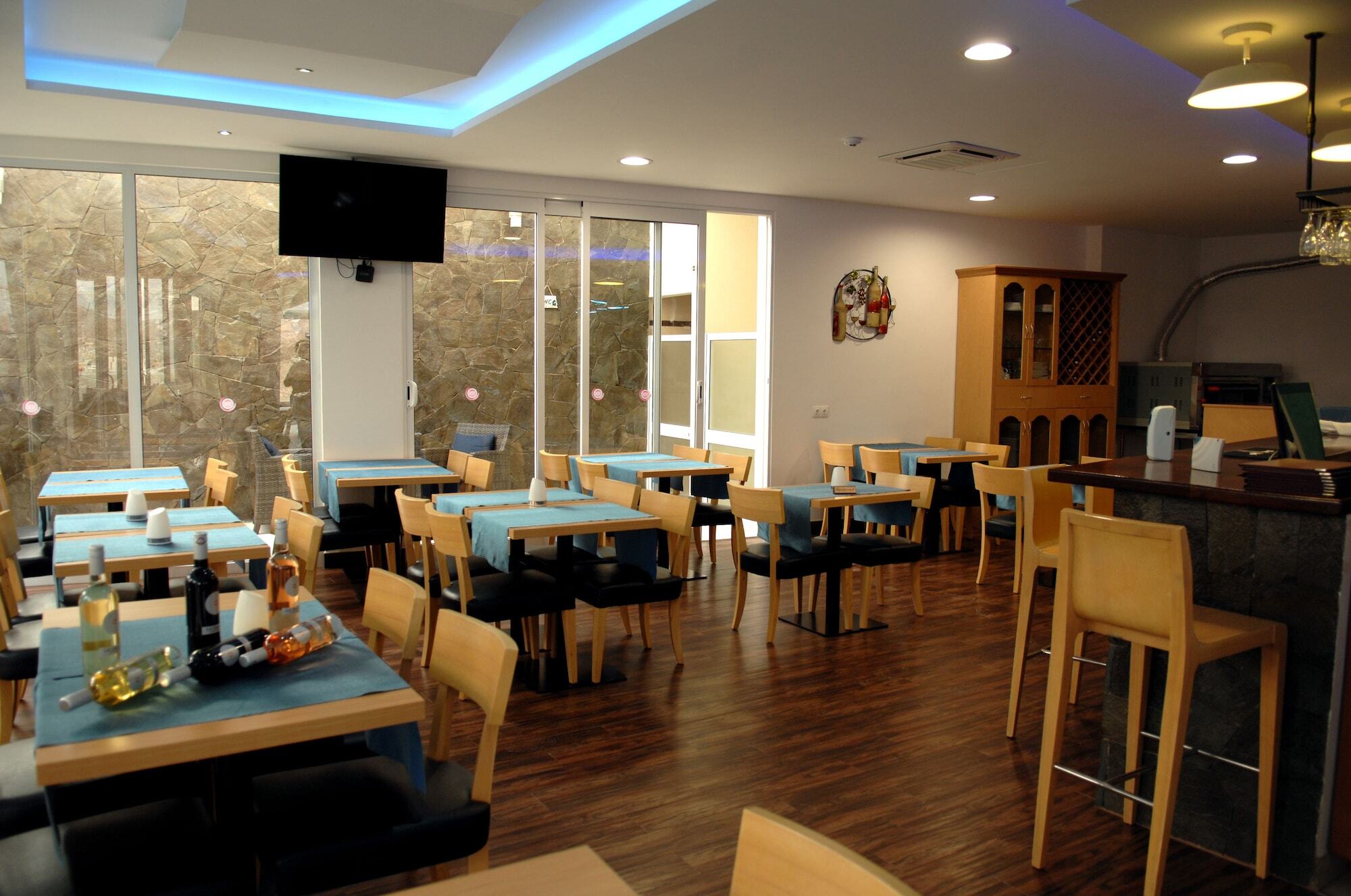 Blue Marlin Hotel Mindelo Exterior photo